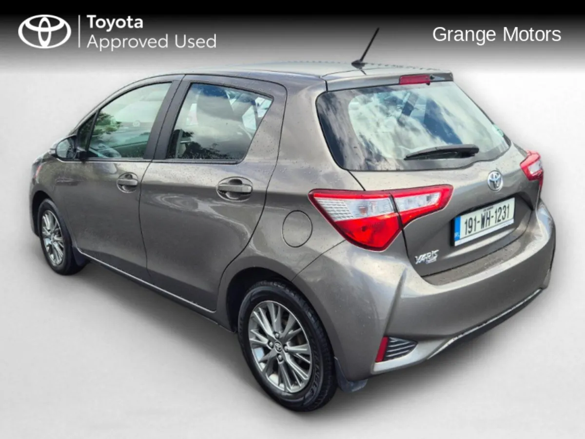 Toyota Yaris 1.0LTR 5DR LUNA**FULL SERVICE HISTORY - Image 3