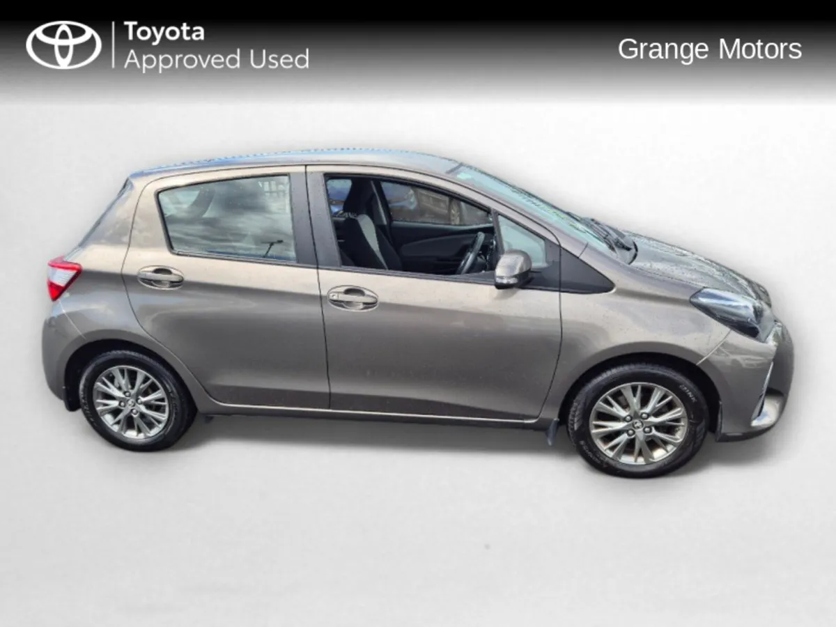 Toyota Yaris 1.0LTR 5DR LUNA**FULL SERVICE HISTORY - Image 4