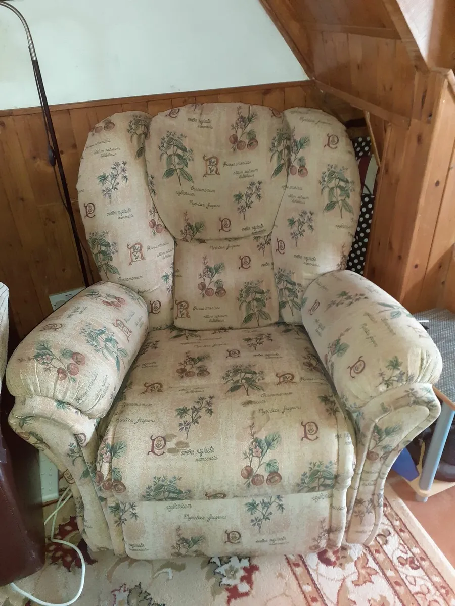 Rocker swivel armchair - Image 1