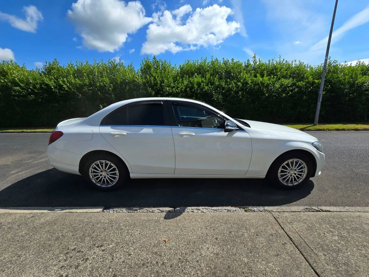 Mercedes C220D - Image 2