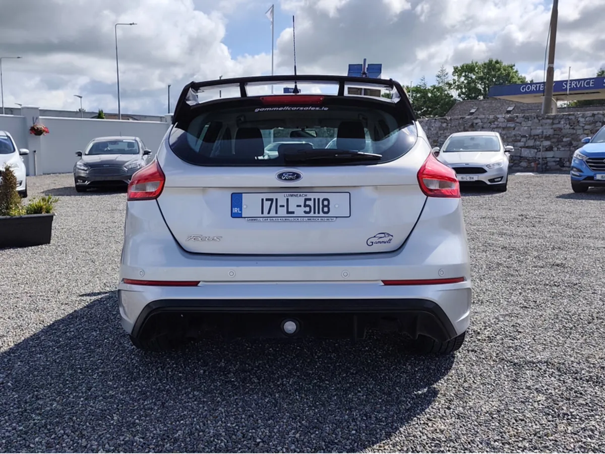 Ford Focus ZETEC S/S 120PS 5DR 1.5 TDCI - Image 4