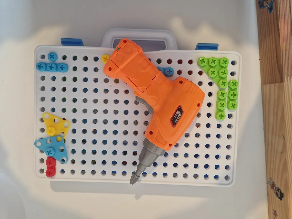 Puzzles, Lego and kids drill set - free - Image 1