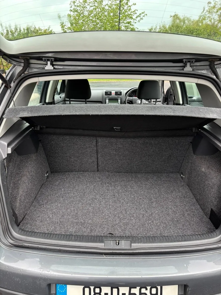 VW Golf - Image 4