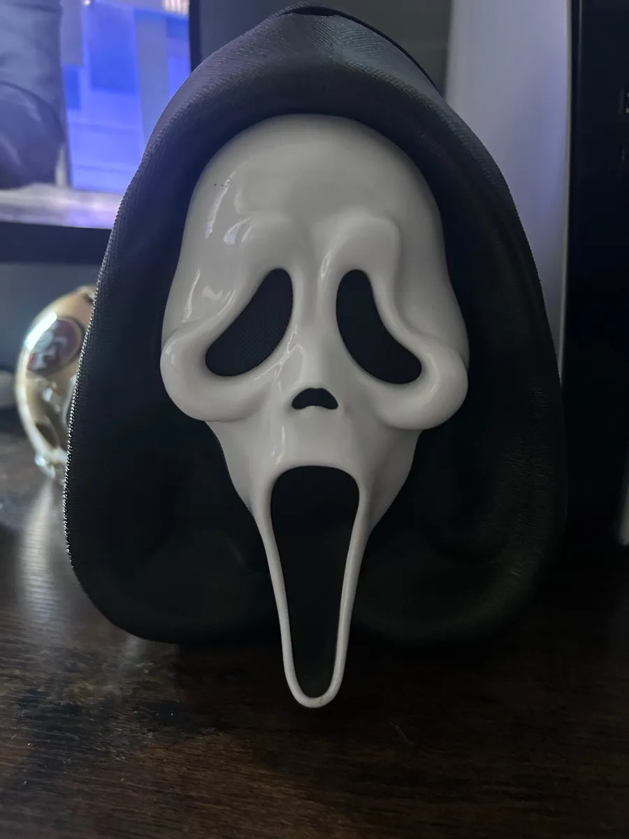 Ghostface popcorn bucket - Image 2