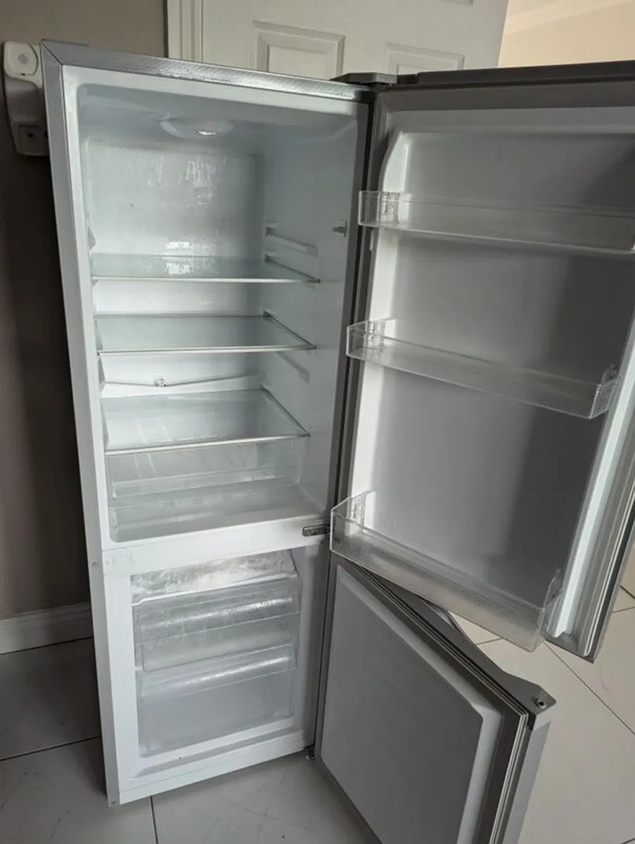 fridge freezer - Image 2