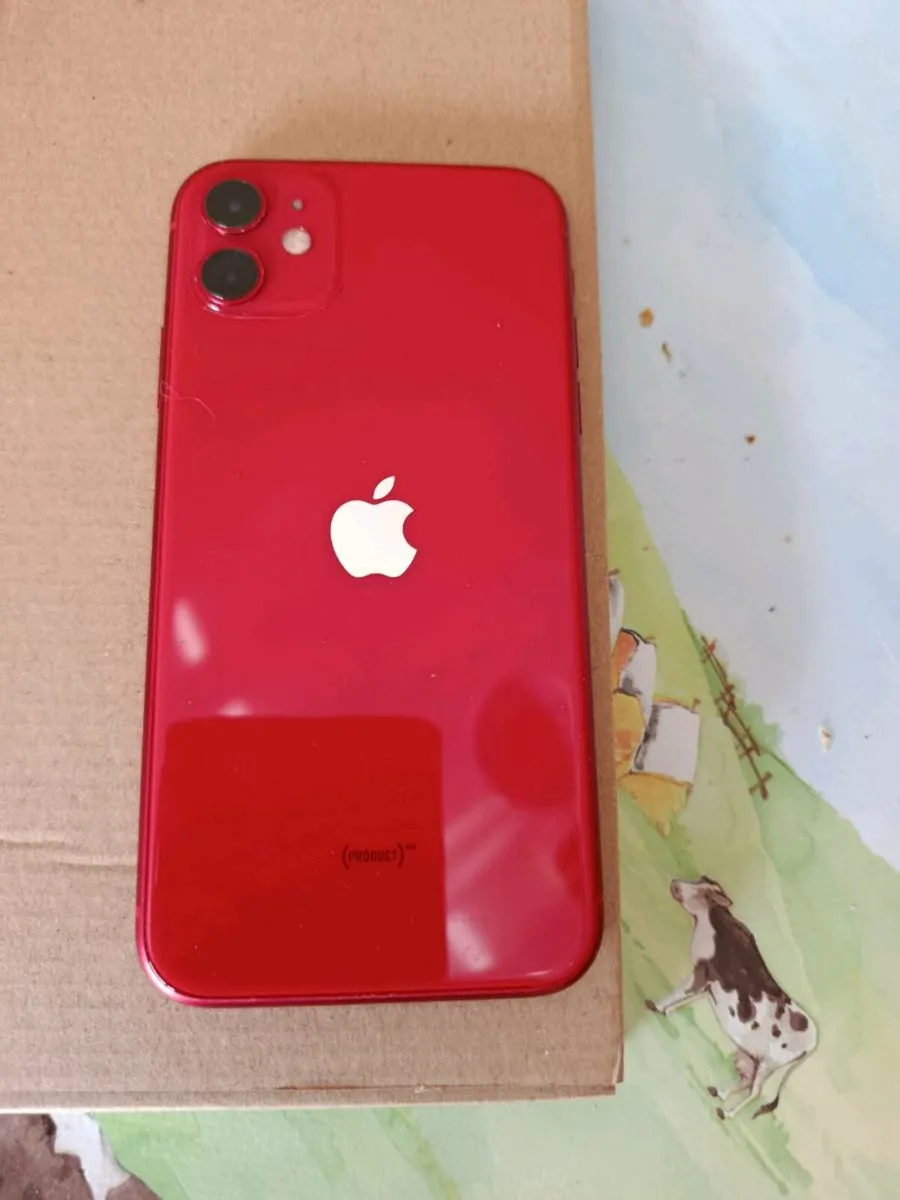 iPhone 11 - Image 2