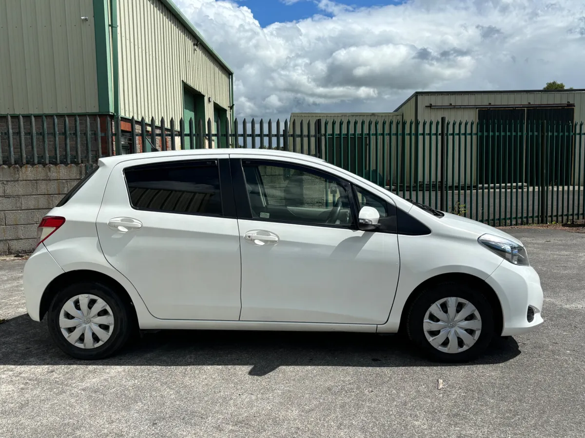 2012 TOYOTA VITZ 1.0 AUTOMATIC - Image 3