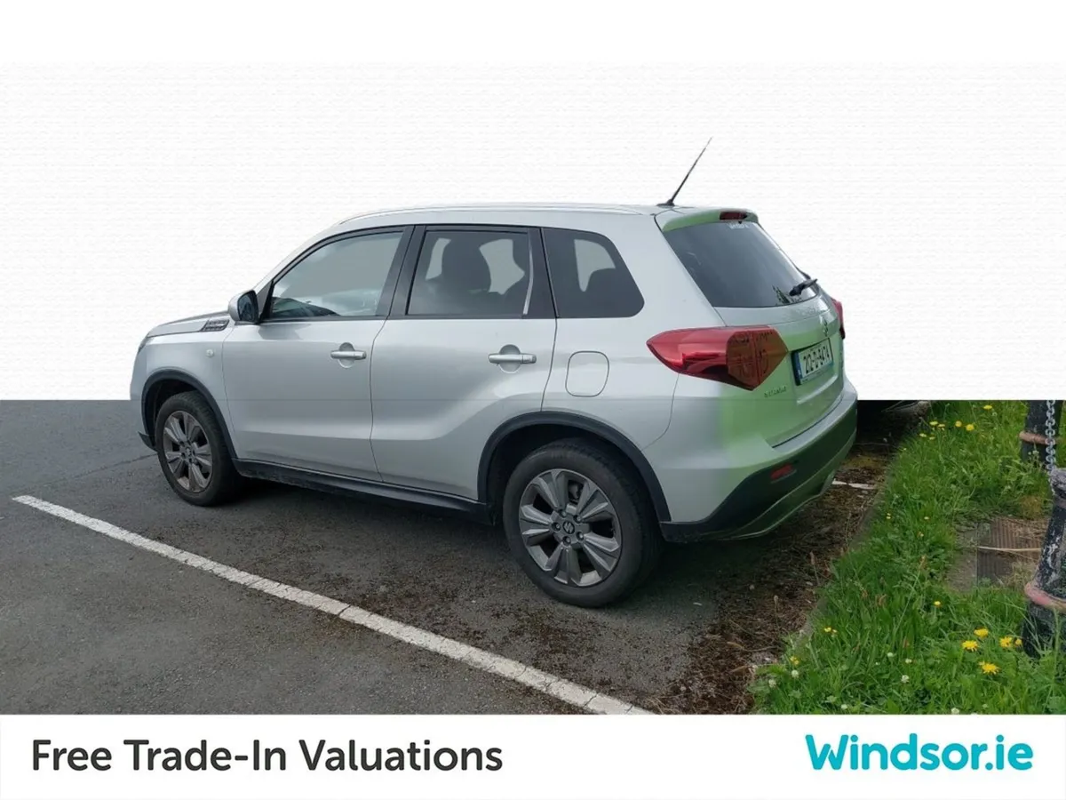 Suzuki Vitara 1.4 Hybrid SZT MT - Image 2