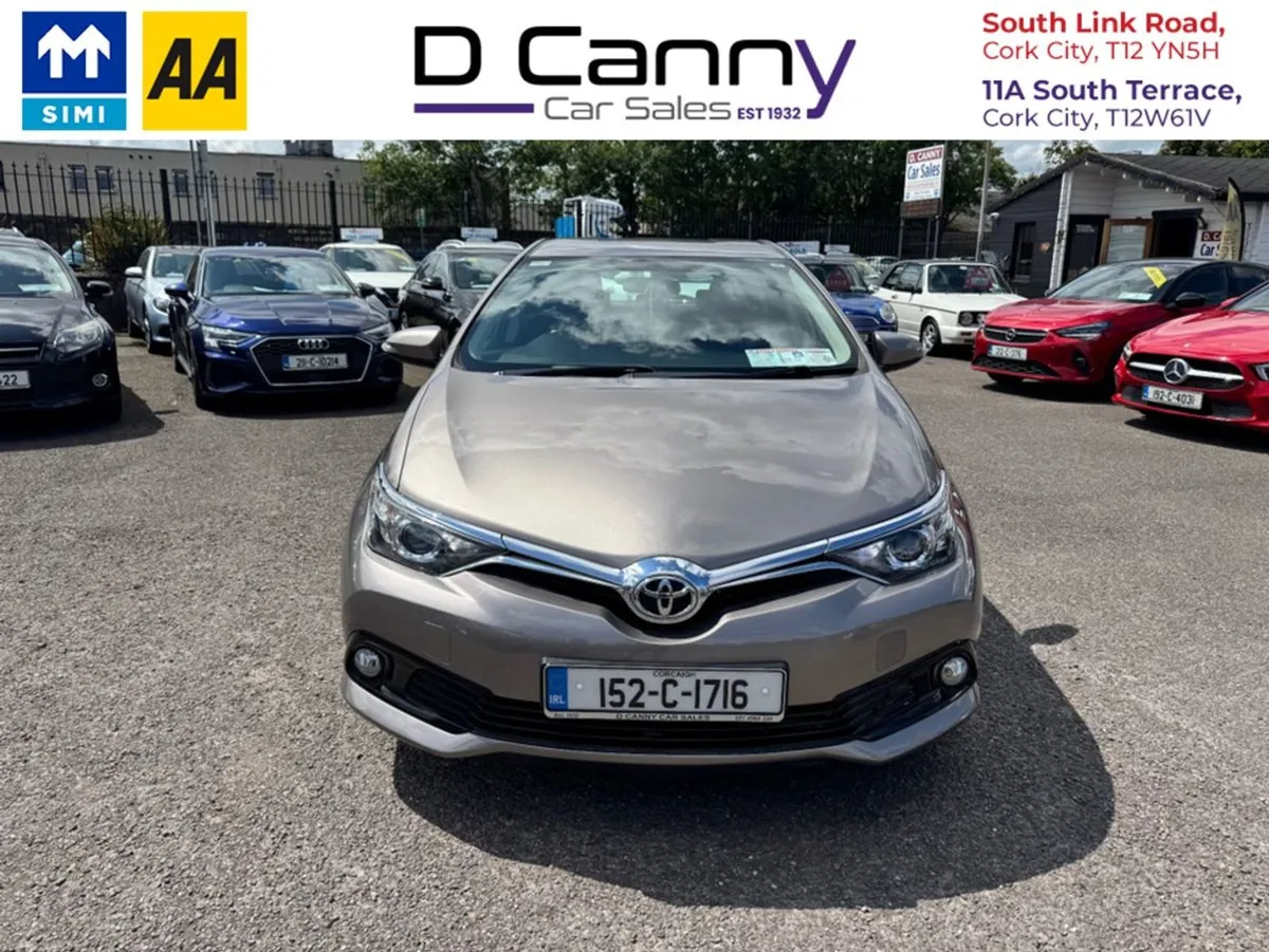 Toyota Auris 1.33 Aura 5DR Petrol - Image 2