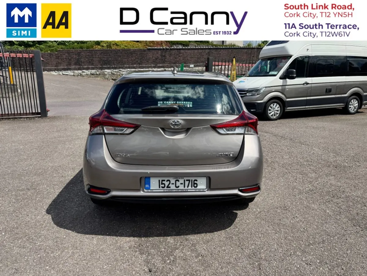 Toyota Auris 1.33 Aura 5DR Petrol - Image 3
