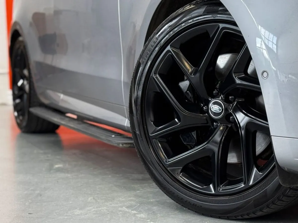 Land Rover Range Rover Sport Dynamic SE  38 - Image 2