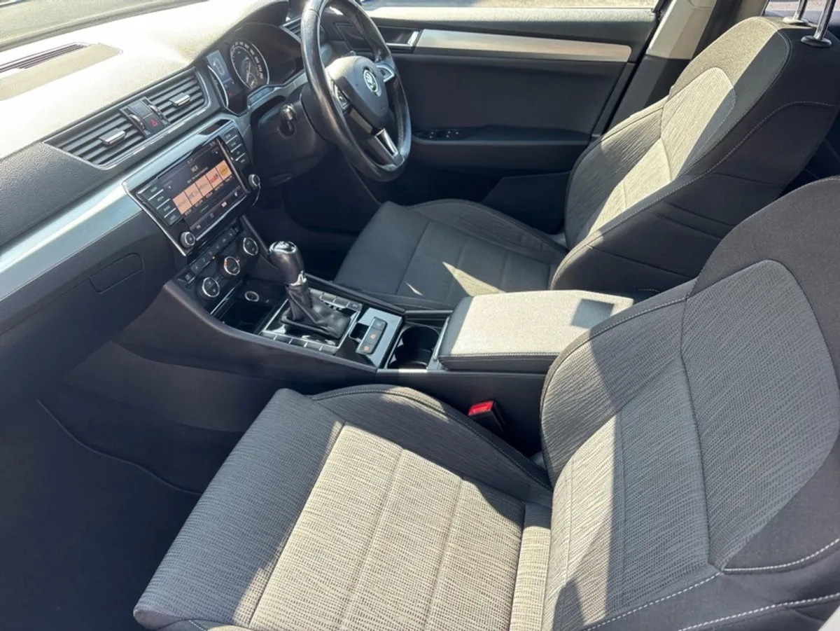 Skoda Superb Auto Ambition 1.6 TDI 120BHP DSG - Image 3