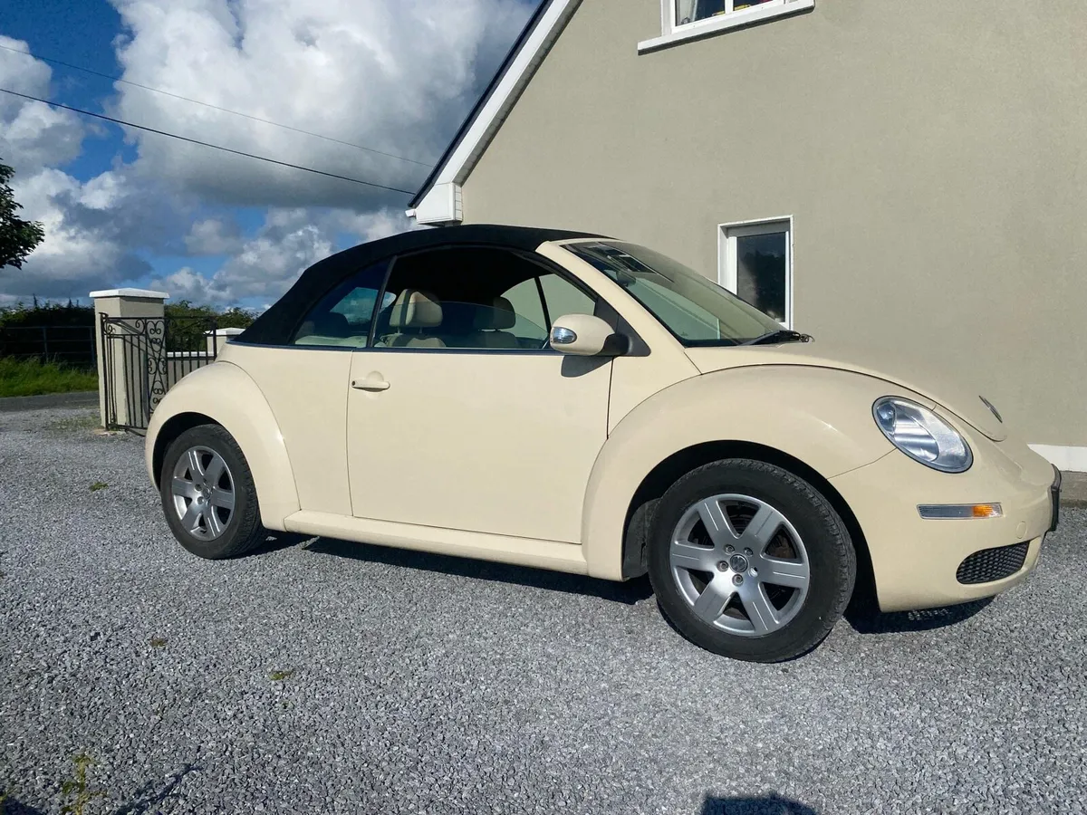 07 vw beetle convertible 74000 kms - Image 4