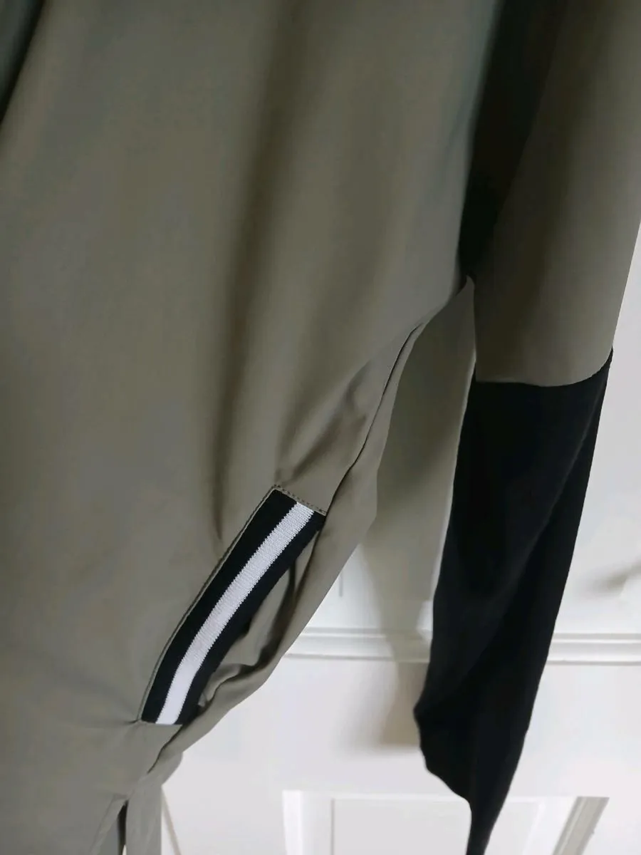 Naya Jacket - Image 4