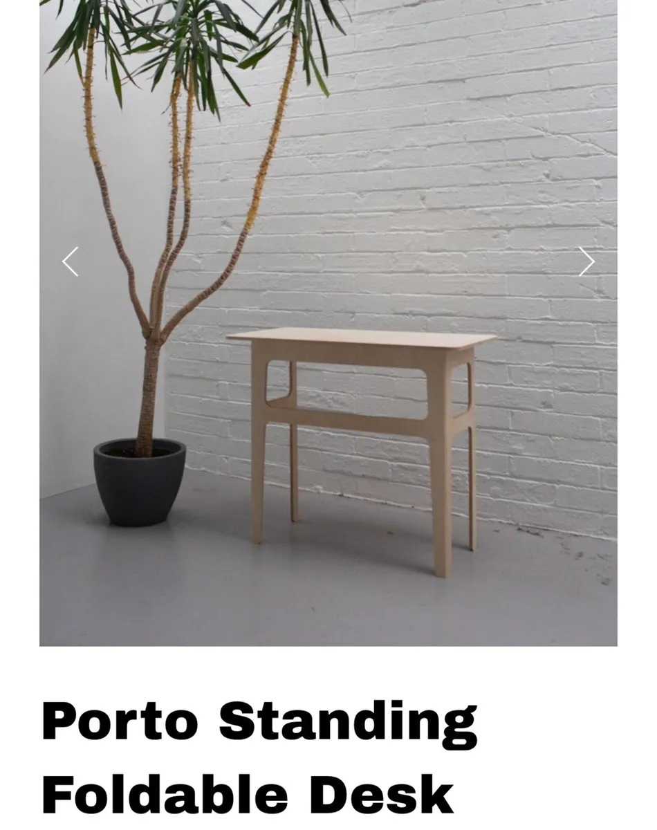 Standing up work desk - foldable legs - Image 1