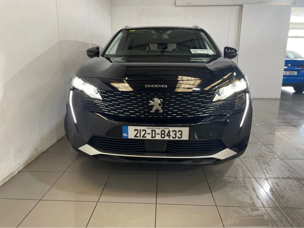 Peugeot 5008 Allure 1.5 Blue Diesel Automatic - Image 3