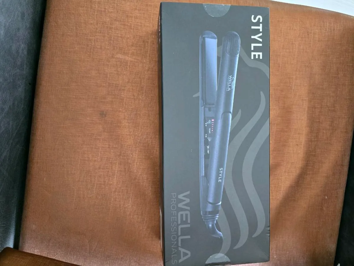 Hair straightener wella