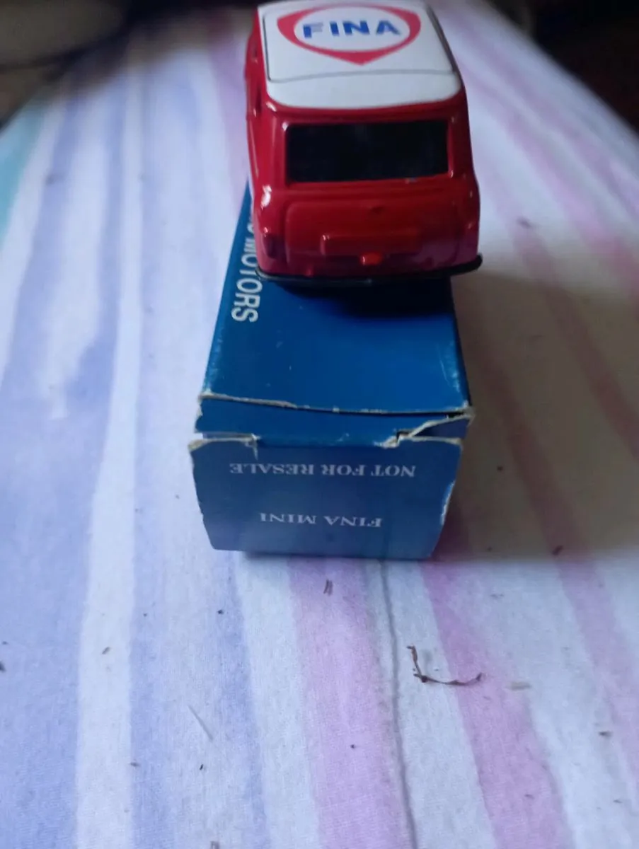 1993 MATTEL CORGI CLASSIC MINI COOPER. - Image 3