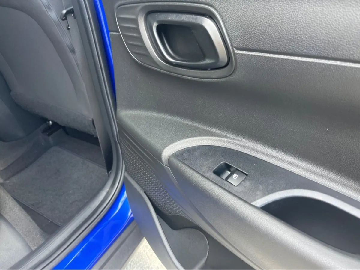 Hyundai Bayon Executive 5DR - Image 4
