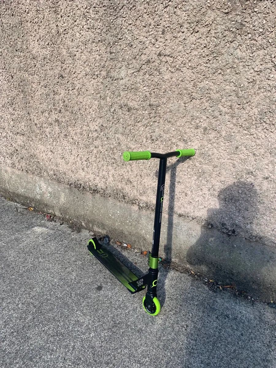 Globber 360 scooter - Image 1