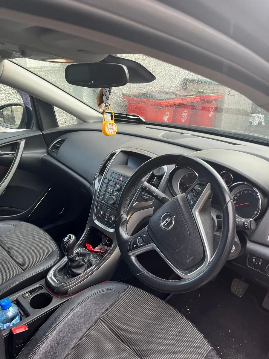 Opel Astra - Image 4