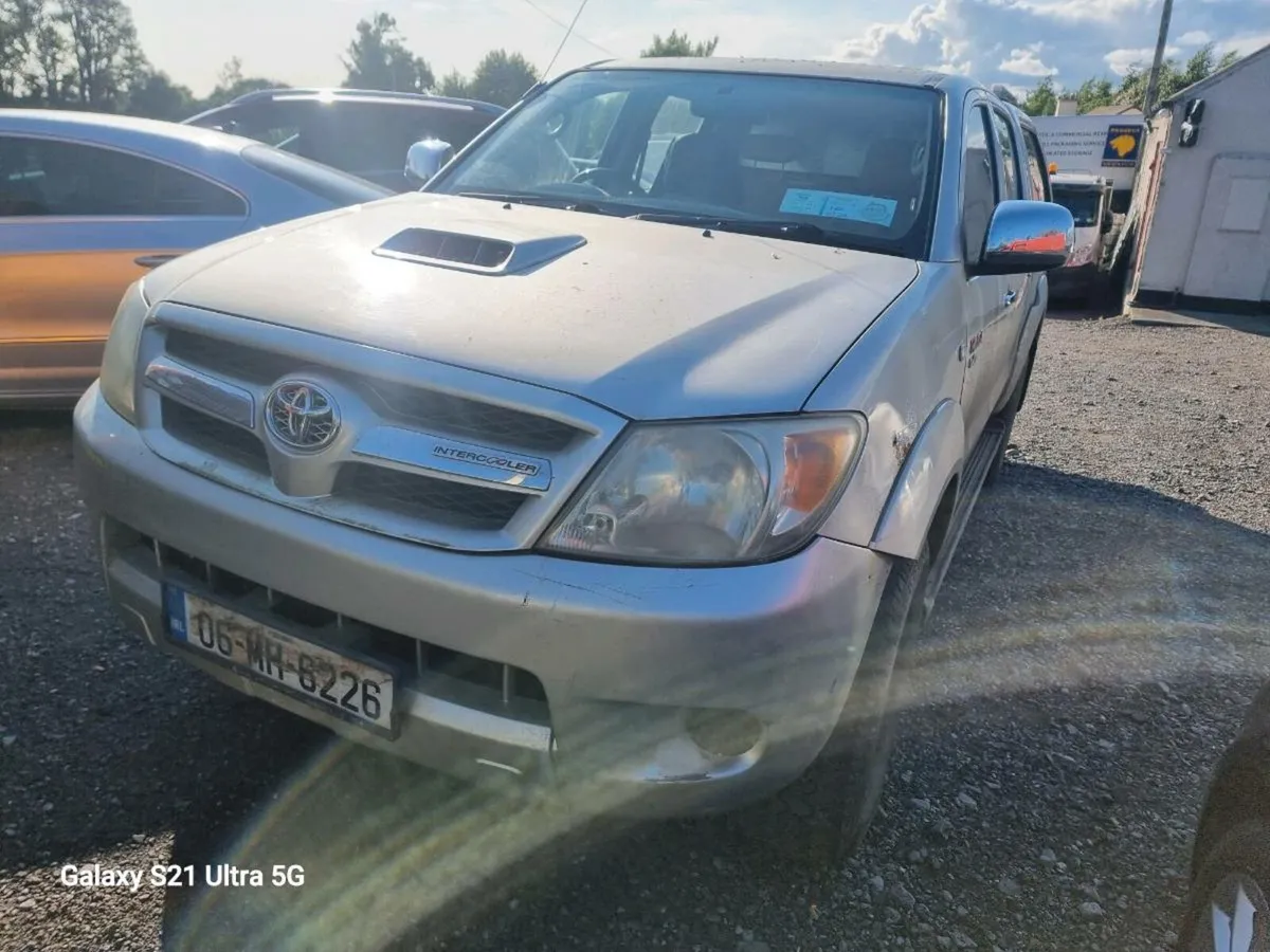 2006 Toyota Hilux - Image 3