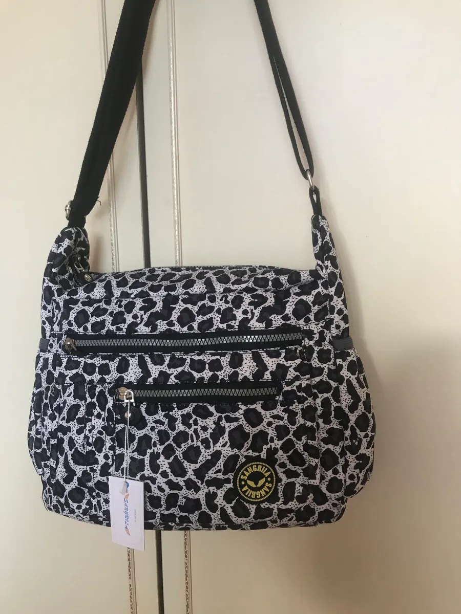 Brand New Black & White Bag . €20 - Image 4