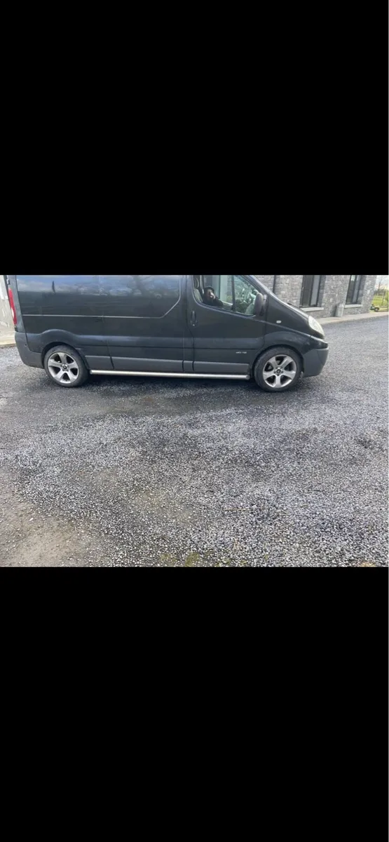 Renault traffic - Image 1