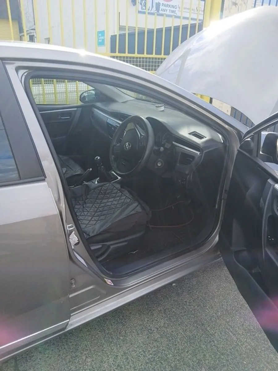 2016 Toyota Corolla - Image 2
