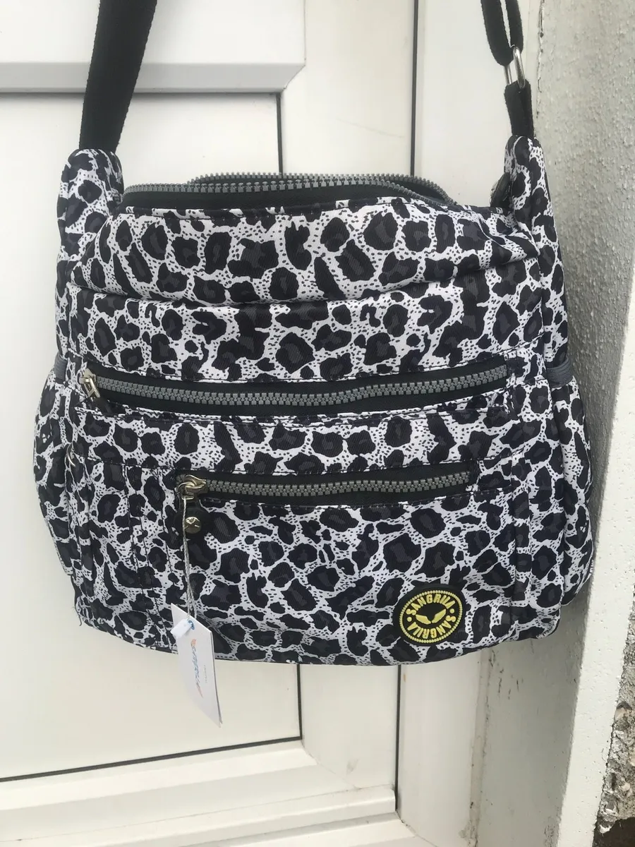 Brand New Black & White Bag . €20 - Image 1