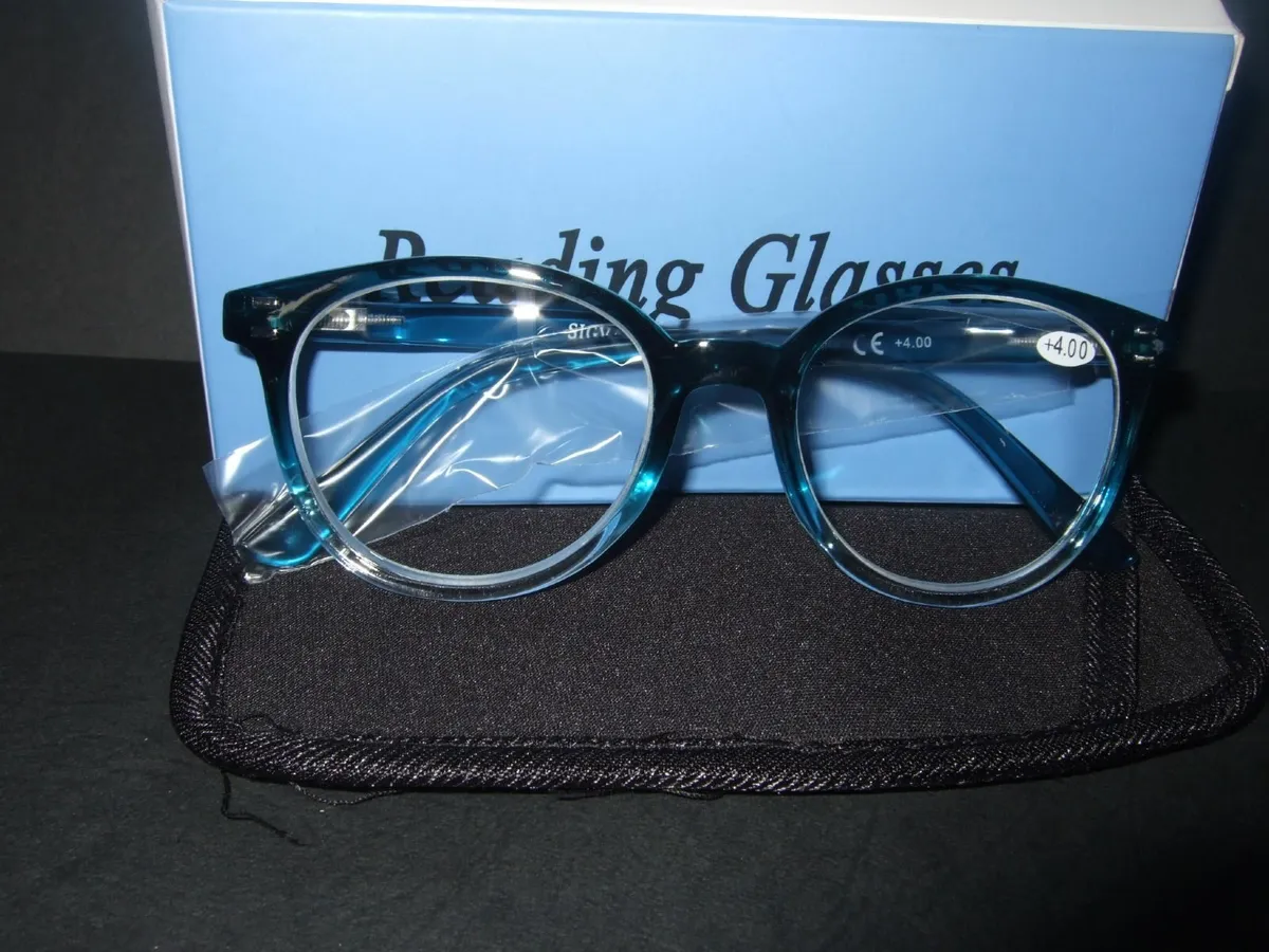 BNIB Reading Glasses - Image 3