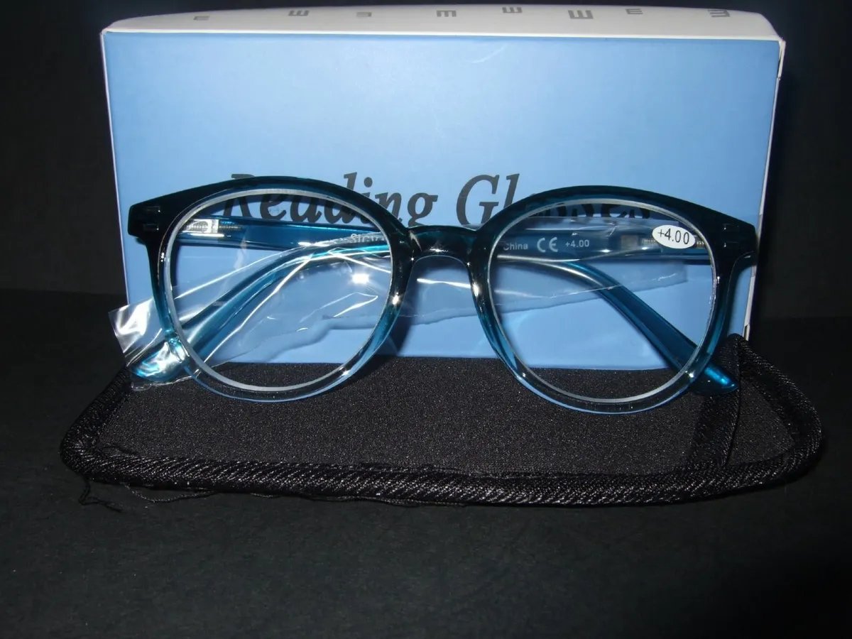 BNIB Reading Glasses - Image 4