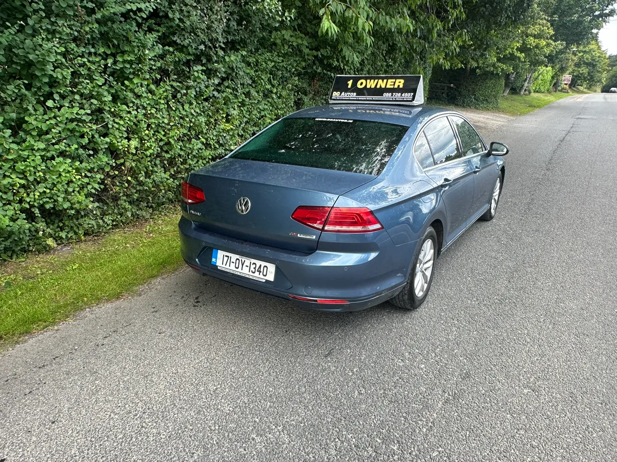 17 VOLKSWAGEN PASSAT 1 OWNER - Image 3