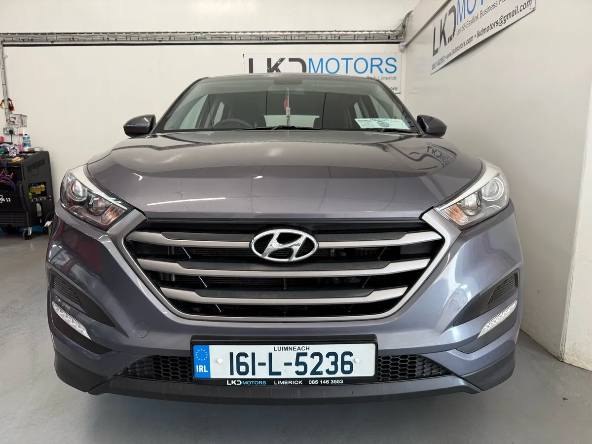 Hyundai Tucson 2016 diesel,Mint condition,low mls - Image 1