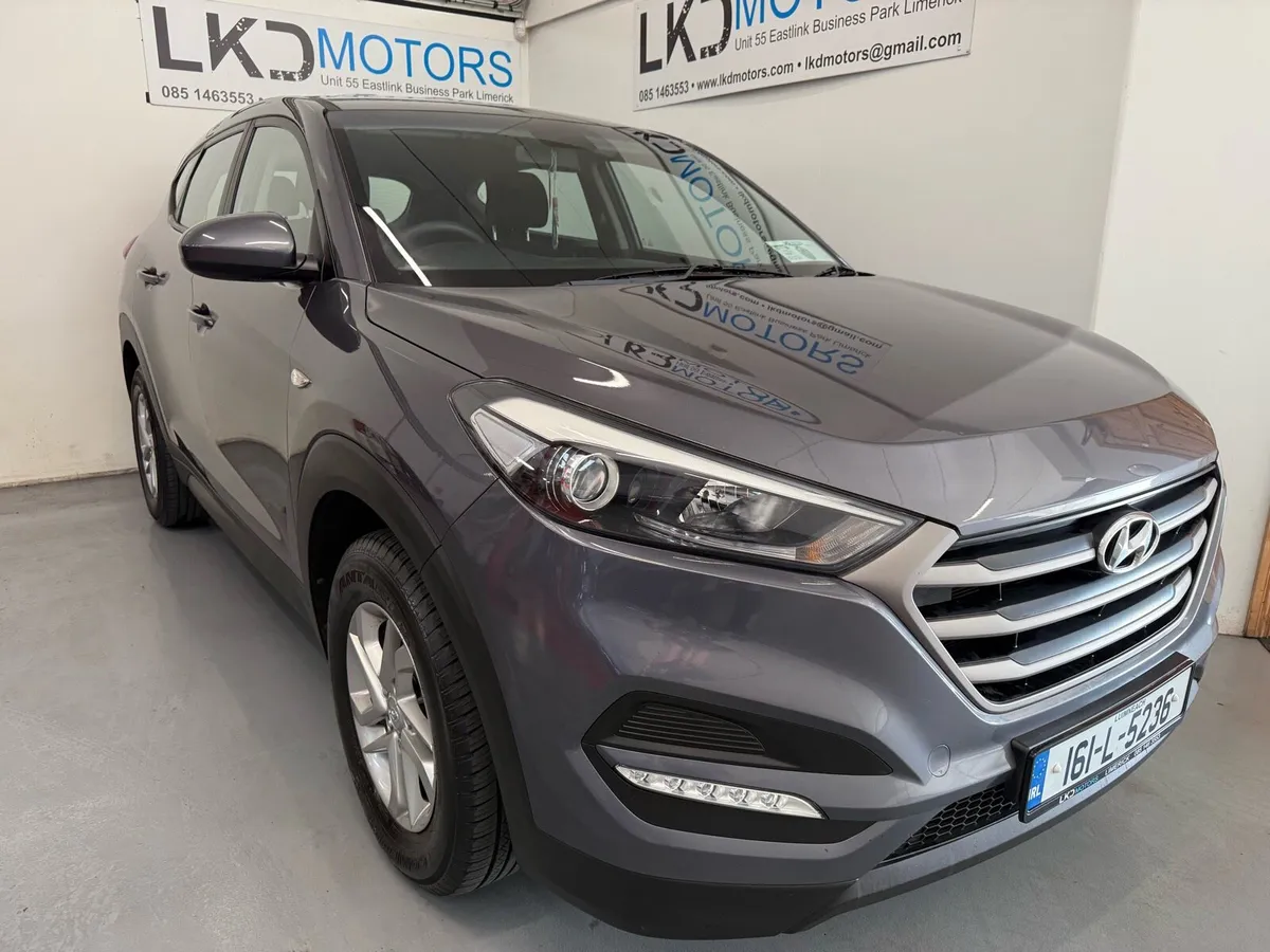 Hyundai Tucson 2016 diesel,Mint condition,low mls - Image 3