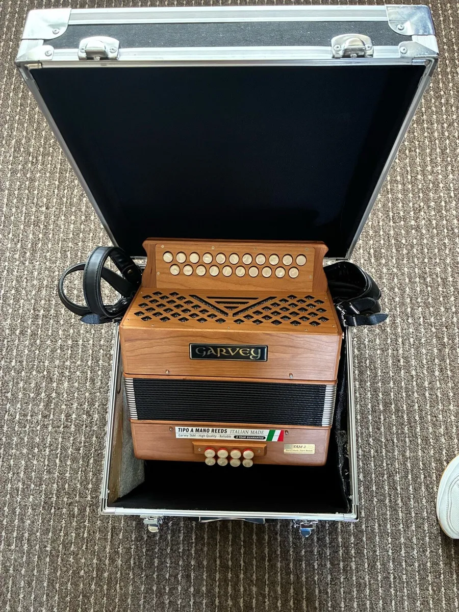 Garvey Accordian - Image 3
