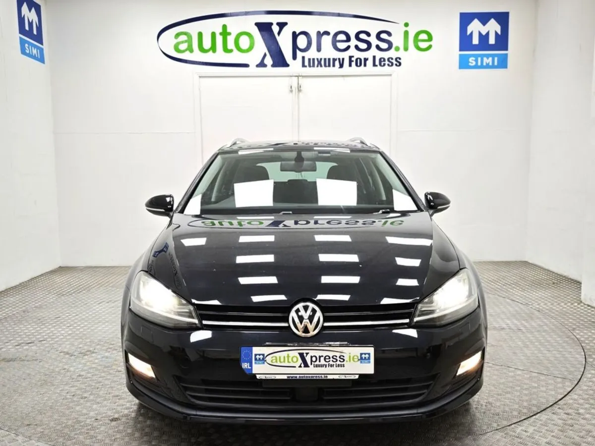 Volkswagen Golf Estate 1.2 TSI Automatic  Reversi - Image 3
