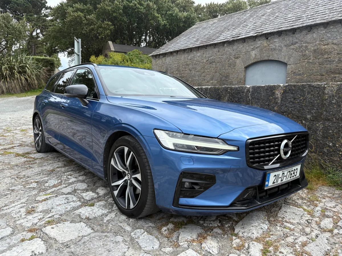 2021 Volvo V60 R-Design 2.0 190BHP - Image 2