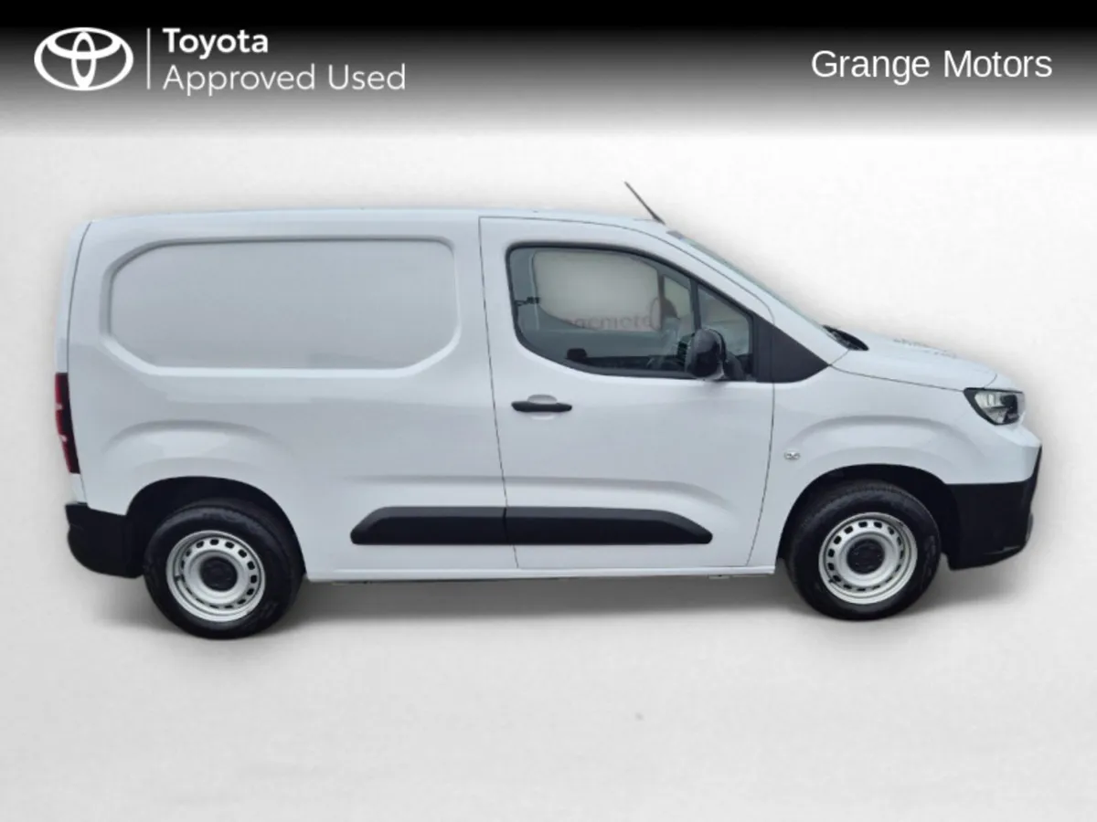 Toyota Proace City 1.5 GX SWB 650KG**DEMO MODEL** - Image 4
