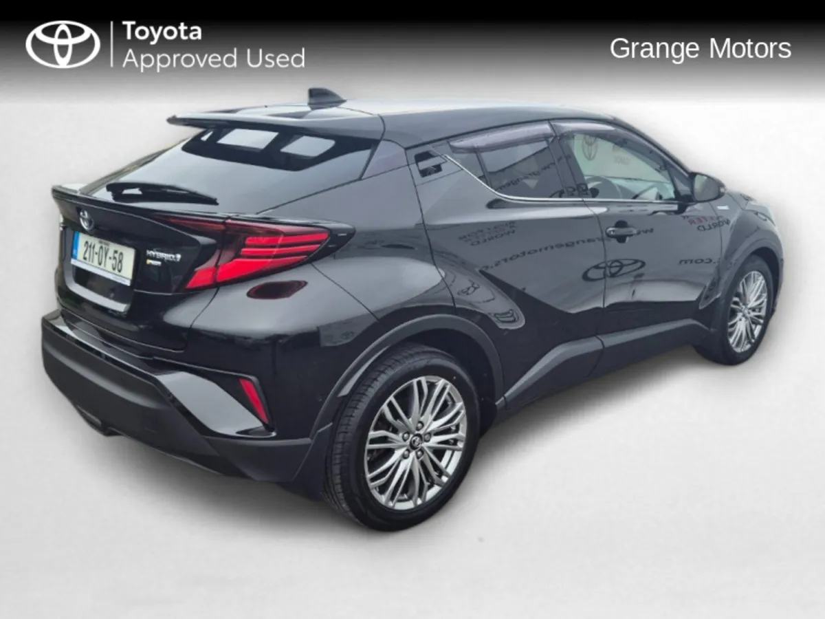 Toyota C-HR 1.8 HYBRID SOL 5DR - Image 3