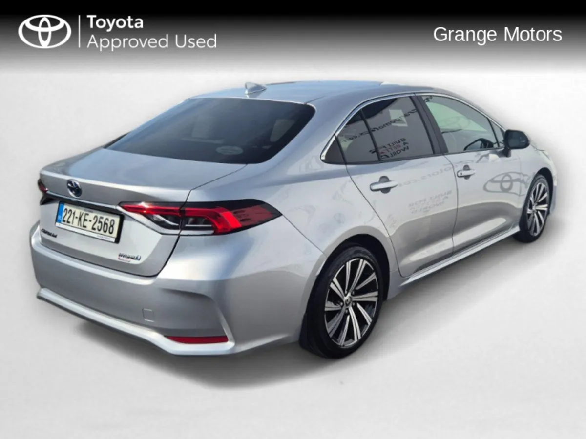 Toyota Corolla 1.8 HYBRID LUNA SPORT SAL - Image 3