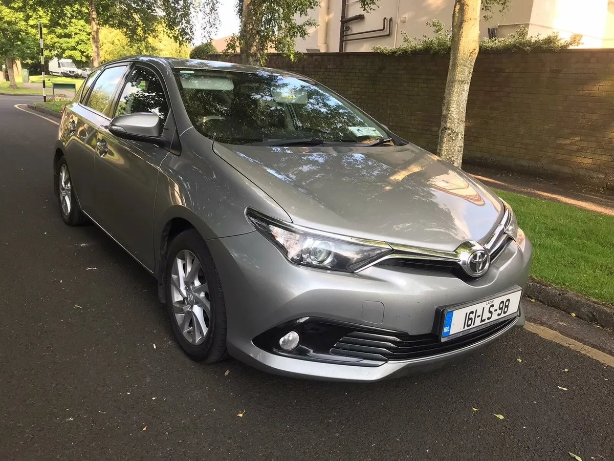 Toyota auris - Image 3