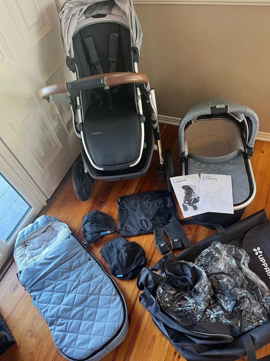 Uppababy Vista travel system stroller and basinet - Image 3