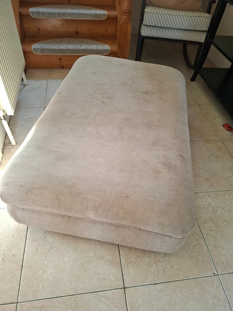 FREE Ottoman footstool - Image 2