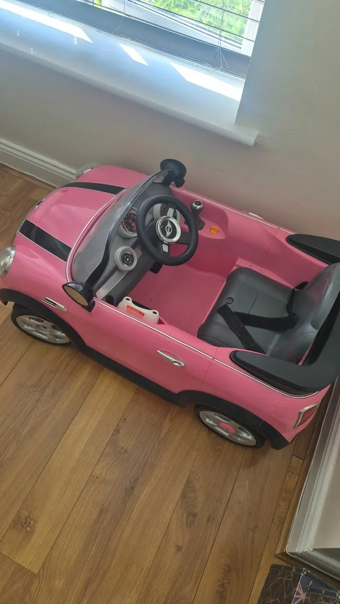 Kids ride on car - electric Mini - Image 2