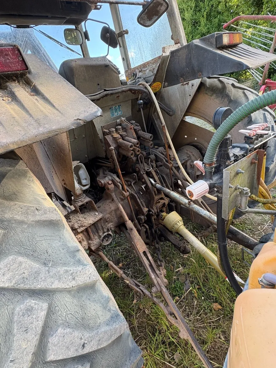 Massey 390t with quicke loader - Image 4