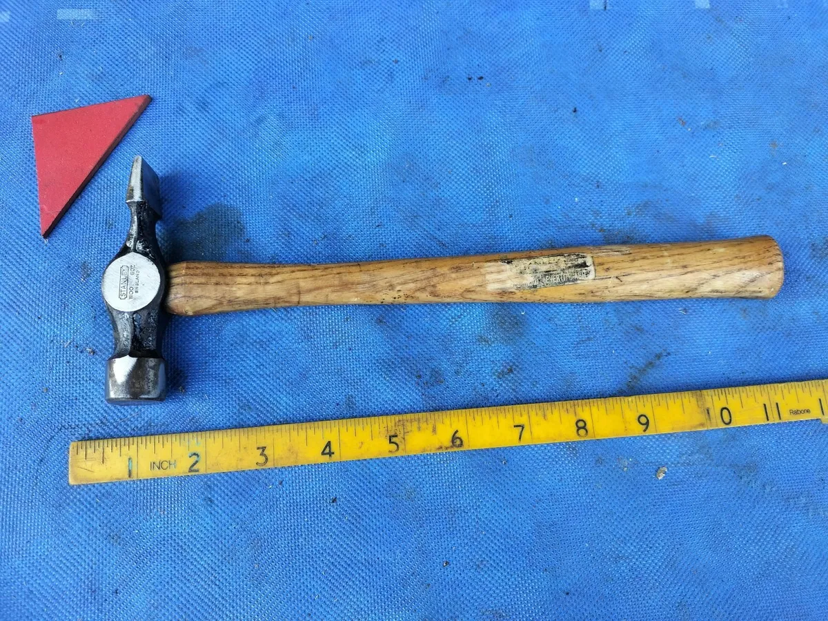 Stanley 6oz Warrington Hammer - Image 1