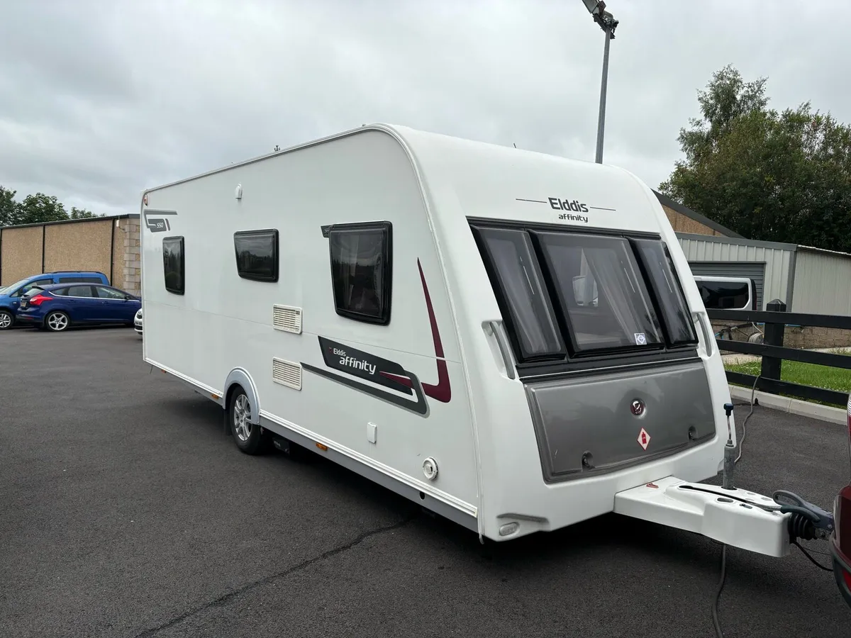 2015 Elddis  affinity.    Island bed - Image 1
