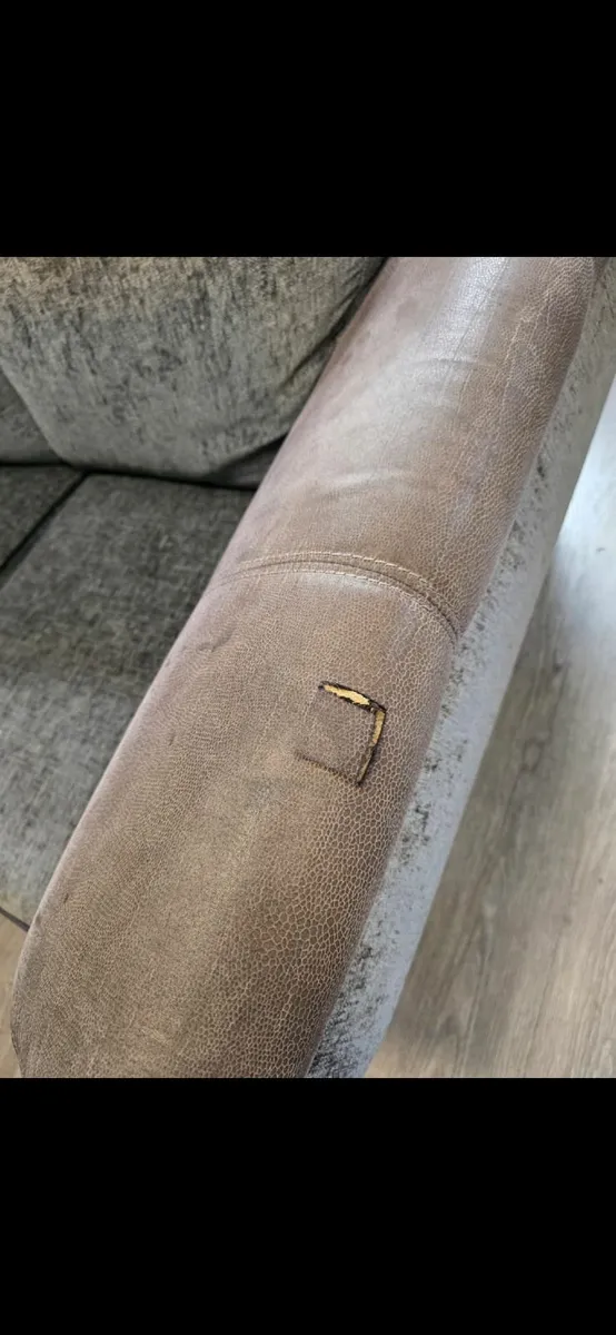 Couch - Image 3
