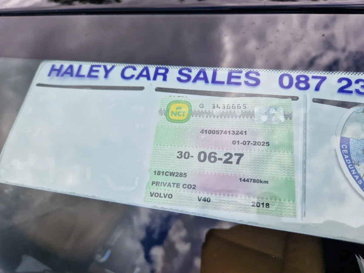 18 VOLVO V40 DIESEL...NCT 6/27... - Image 4